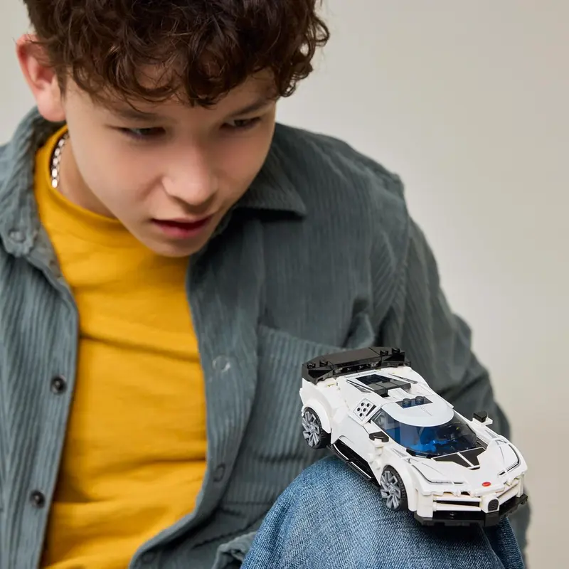 לגו ספיד צ';מפיון מכונית על lego - Bugatti Centodieci 77240