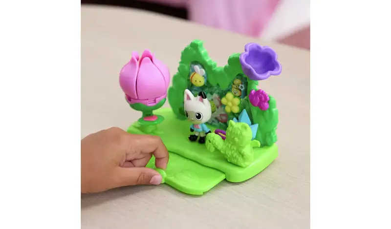 בית הבובות של גבי הסרט סט משחק גינת קריסטל - Gabby';s Dollhouse