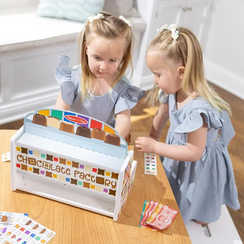 דוכן עץ ליצירת שוקולד - Melissa and Doug