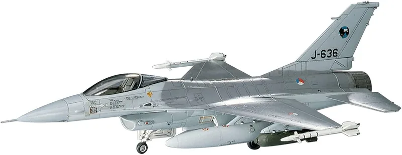 מטוס להרכבה F-16A בז - Hasegawa