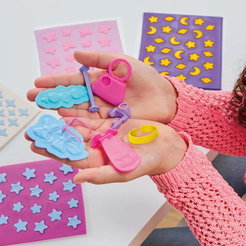 פליידו אביזרים לבובת ברבי נצנצים ואבני חן - Play-Doh