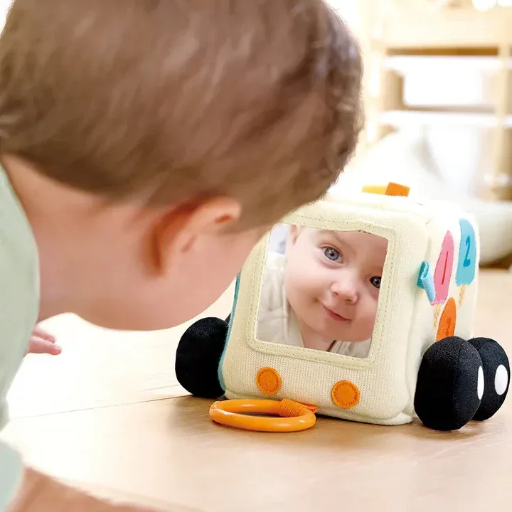 האפה קוביית פעילות משאית גלידה - Hape