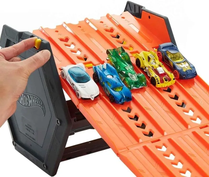 הוט ווילס חניון עם ידית נפתח למסלול מירוצים - Hot Wheels