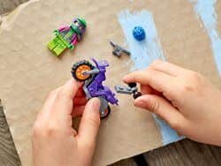 לגו סיטי אופנוע פעלולי גלגלים 60296 - Lego