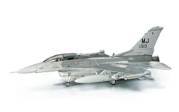 מטוס להרכבה F-16D בז - Hasegawa